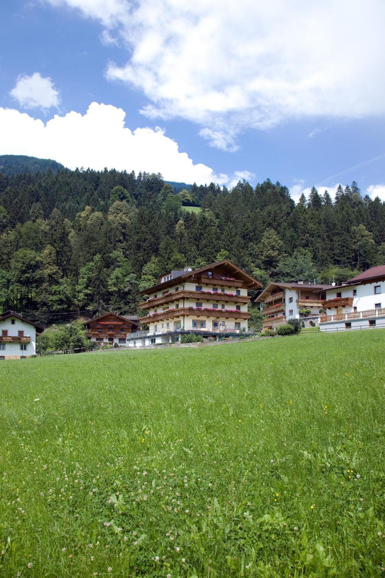 Landhaus Tipotsch Hotel Schwendau Exterior foto