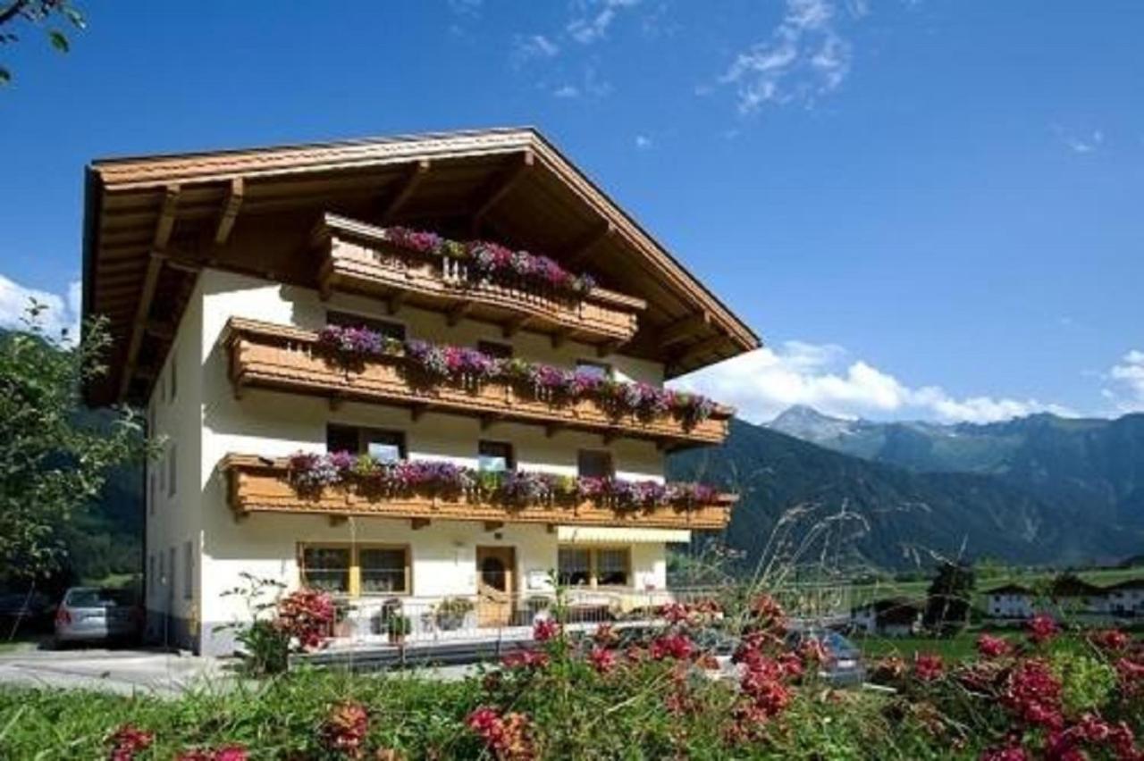 Landhaus Tipotsch Hotel Schwendau Exterior foto